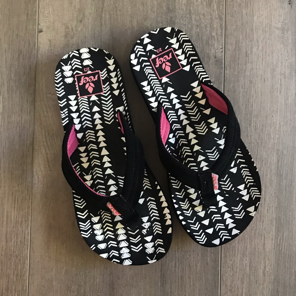 Girls Reef Flip Flops 2/3 Black White Pink